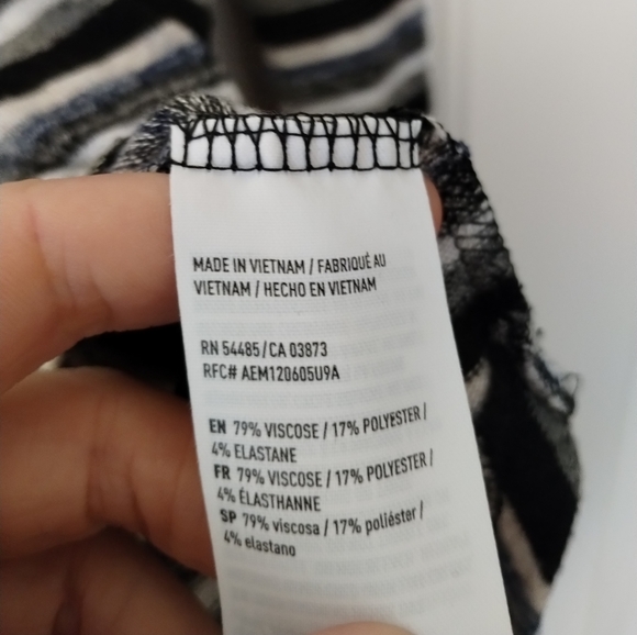 American Eagle Soft and Sexy plush top - Picture 6 of 9